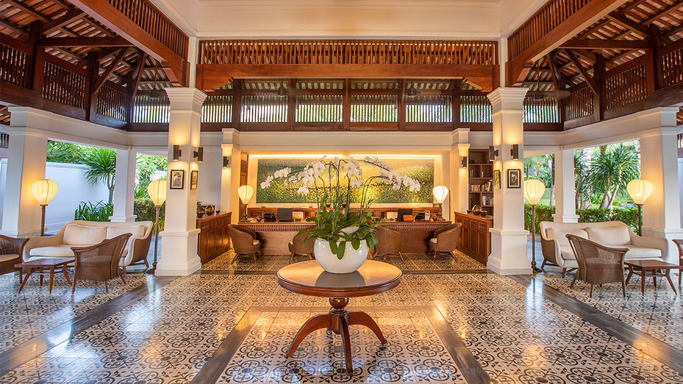 Discover Zanzibar beyond the postcard